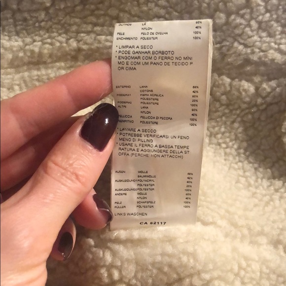 Gorgeous warm jacket with white natural fur - Picture 4 of 7